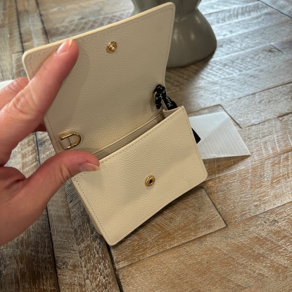 Moncrief 'Sloane' Wallet in Bridal Ivory (NWT) *Missing Chain* - Picture 5 of 6
